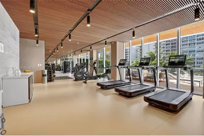 5775 Collins Ave #605, Miami Beach, FL 33140 - Photo 22