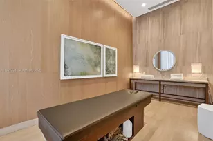 5775 Collins Ave, Miami Beach, FL 33140 - Photo 30