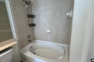 2401 NE 65th St, Fort Lauderdale, FL 33308 - Photo 28
