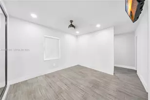 11974 SW 110th St Cir S, Miami, FL 33186 - Photo 12