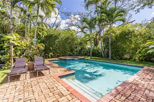 665 NE 120th St, Biscayne Park, FL 33161 - Photo 14