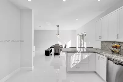 1102 Meadowlark Ave, Miami Springs, FL 33166 - Photo 26