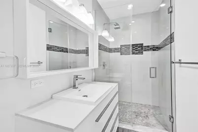 1102 Meadowlark Ave, Miami Springs, FL 33166 - Photo 32