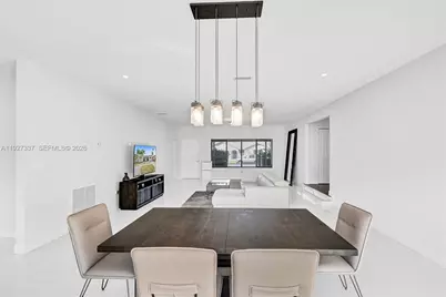 1102 Meadowlark Ave, Miami Springs, FL 33166 - Photo 20