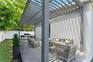 800 NW 67th St, Miami, FL 33150 - Photo 10