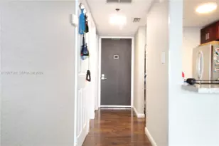 20379 W Country Club Dr, Aventura, FL 33180 - Photo 26