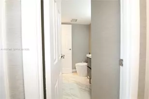 20379 W Country Club Dr, Aventura, FL 33180 - Photo 16