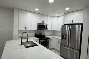 12605 SW 54th Ct, Miramar, FL 33027 - Photo 4