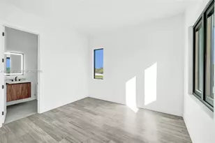 13023 Davie Oaks Dr, Davie, FL 33325 - Photo 40