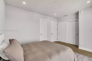 92 SW 3rd St, Miami, FL 33130 - Photo 30