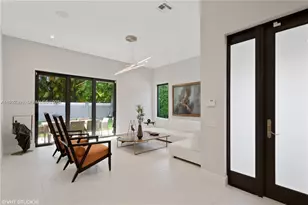 5883 W Brookfield Cir W, Hollywood, FL 33312 - Photo 4