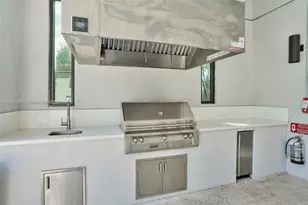 5883 W Brookfield Cir W, Hollywood, FL 33312 - Photo 34