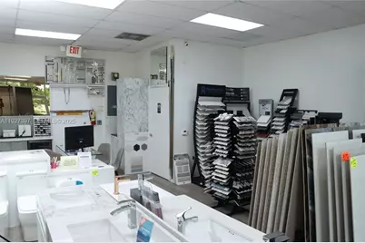 12938 SW 120 St, Kendall, FL 33189 - Photo 4