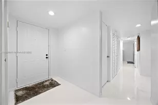 8810 SW 132nd Pl, Miami, FL 33186 - Photo 4