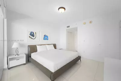 200 Biscayne Boulevard Way #4311, Miami, FL 33131 - Photo 10