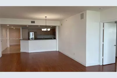 14951 Royal Oaks Ln #1901, North Miami, FL 33181 - Photo 4