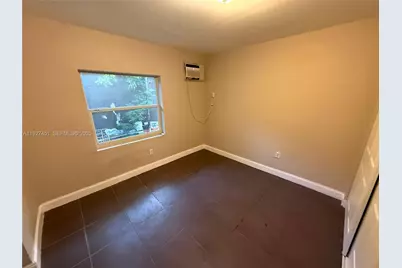 1129 NW 29th St #B, Miami, FL 33127 - Photo 4