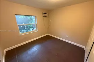 1129 NW 29th St, Miami, FL 33127 - Photo 4