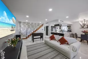 202 Mahogany Dr, Key Largo, FL 33037 - Photo 2