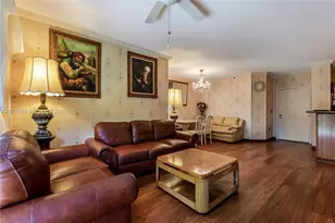 19601 E Country Club Dr, Aventura, FL 33180 - Photo 12