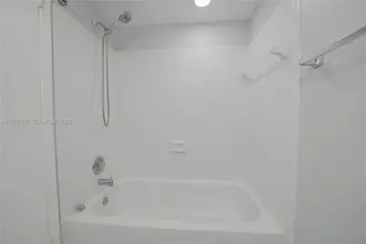 5686 Rock Island Rd #114, Tamarac, FL 33319 - Photo 10