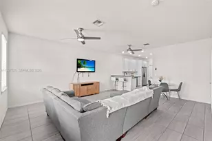 1190 Eucalyptus Dr, Hollywood, FL 33021 - Photo 14