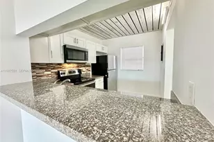 19751 SW 114th Ave, Miami, FL 33157 - Photo 2