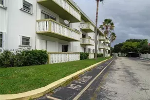 15205 NE 6th Ave, Miami, FL 33162 - Photo 22