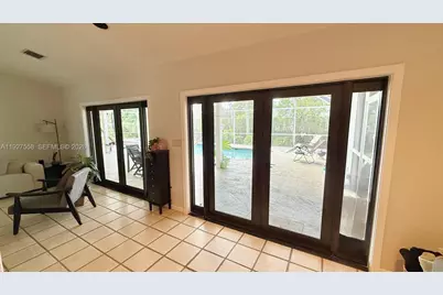 18100 SW 87th Ct, Palmetto Bay, FL 33157 - Photo 14