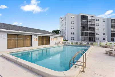 190 SE 5th Ave #202, Dania Beach, FL 33004 - Photo 34