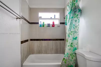 2516 Cleveland St, Hollywood, FL 33020 - Photo 20