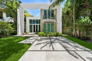 335 W 46th St, Miami Beach, FL 33140 - Photo 1