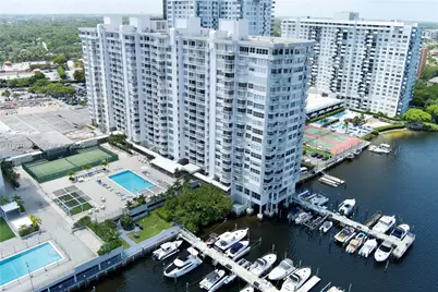 18071 Biscayne Blvd #704, Aventura, FL 33160 - Photo 32