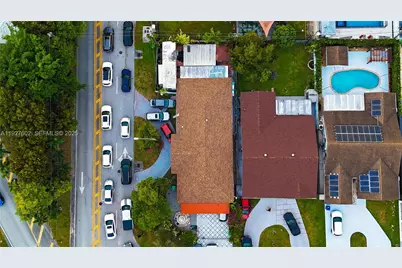 598 SW 121st Ave, Miami, FL 33184 - Photo 4