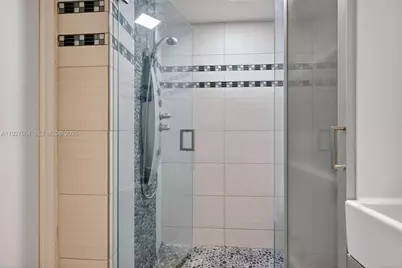 11 Island Ave #1212, Miami Beach, FL 33139 - Photo 30