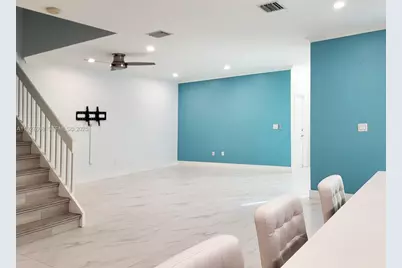 1125 Cliffrose St #1125, Hollywood, FL 33019 - Photo 6