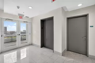 601 NE 36th St, Miami, FL 33137 - Photo 30