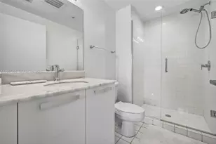 601 NE 36th St, Miami, FL 33137 - Photo 24