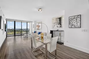 601 NE 36th St, Miami, FL 33137 - Photo 10