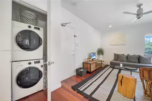 1057 S 15th St, Miami Beach, FL 33139 - Photo 10