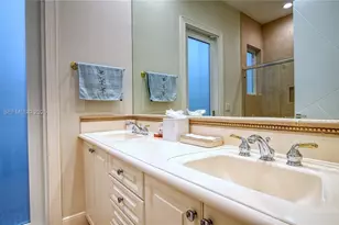 10921 Hawks Vista St, Plantation, FL 33324 - Photo 36