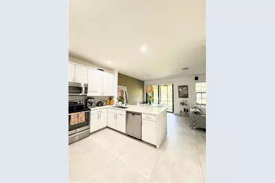 13017 S Riverwalk Cir S, Plantation, FL 33325 - Photo 14