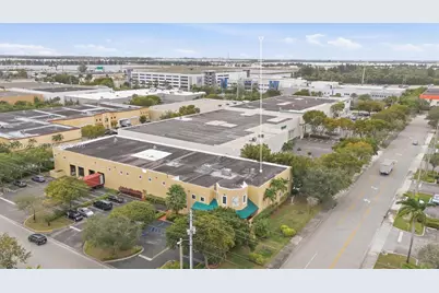 3850 NW 114th Ave, Doral, FL 33178 - Photo 4