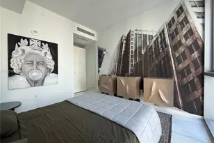 300 Biscayne Blvd Way, Miami, FL 33131 - Photo 4