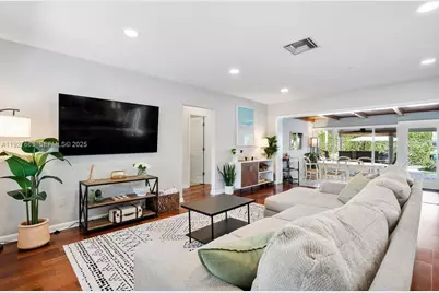 2837 NE 17th Ave, Wilton Manors, FL 33334 - Photo 24