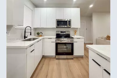 4701 NW 10th Ave, Miami, FL 33127 - Photo 10