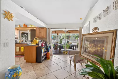 652 SW Prado Ave, Port Saint Lucie, FL 34983 - Photo 10