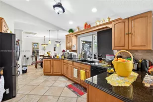 652 SW Prado Ave, Port Saint Lucie, FL 34983 - Photo 18