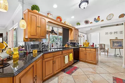 652 SW Prado Ave, Port Saint Lucie, FL 34983 - Photo 14