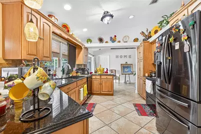 652 SW Prado Ave, Port Saint Lucie, FL 34983 - Photo 16